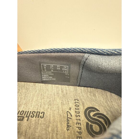 Clarks Cloudsteppers Step Glow Slip-On Comfort Loafers Blue Denim Womens 7.5 - Picture 6 of 6